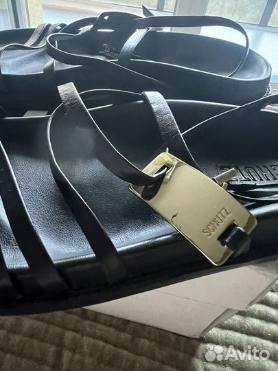 Сандалии Schutz