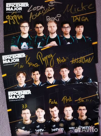 Автографы Dota 2 Epicenter Major 2019 Team Secret