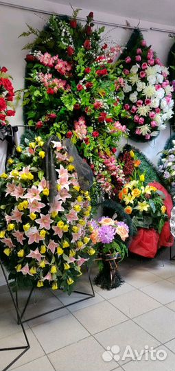 Венки траурные