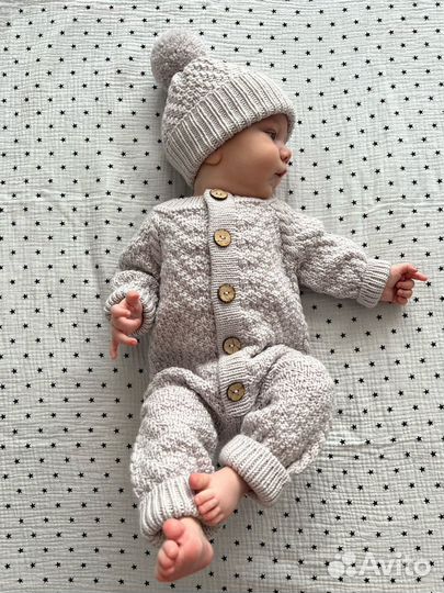 Комбинезон на выписку