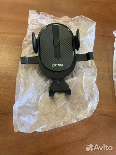 Держатель для телефона в машину