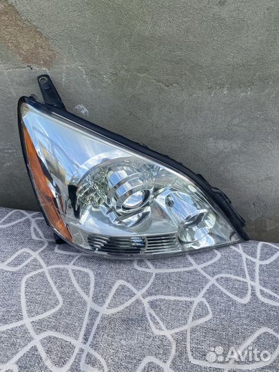 Продаю правую фару