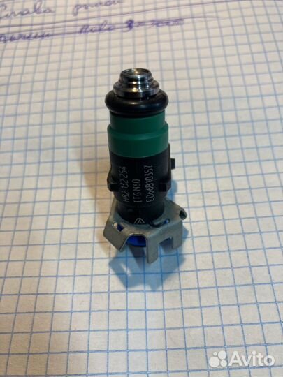 Форсунка топливная двигатель Renault Logan