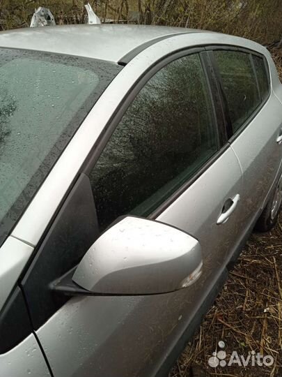 Стекла Renault Megan 3 хэтчбек