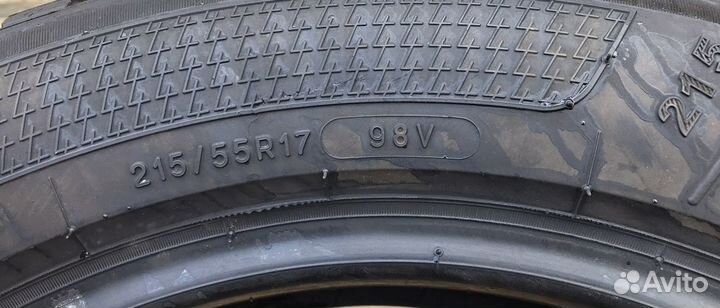 Kleber Quadraxer 2 215/55 R17 98V