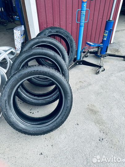 Nokian Tyres Hakkapeliitta 8 225/50 R17