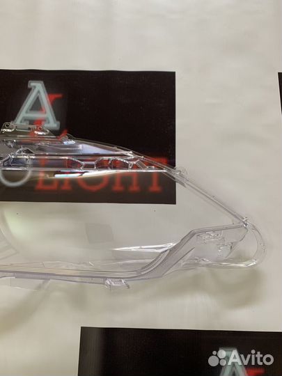 Стекло фары Toyota Camry V55 2014-2018 правое