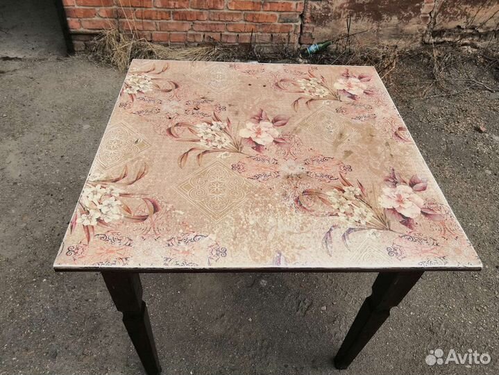 Стол для дачи