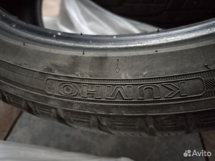 Kumho 722 225/40 R18