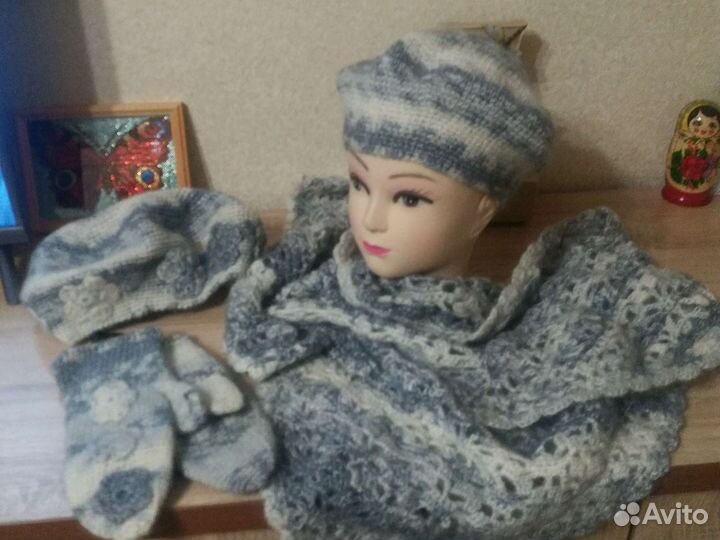 Комплект 2 берета (55-56размера) варежки косынка