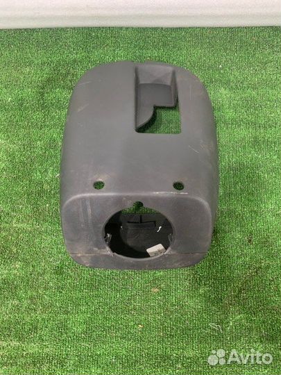 Кожух рулевой колонки Renault Logan седан 1.6