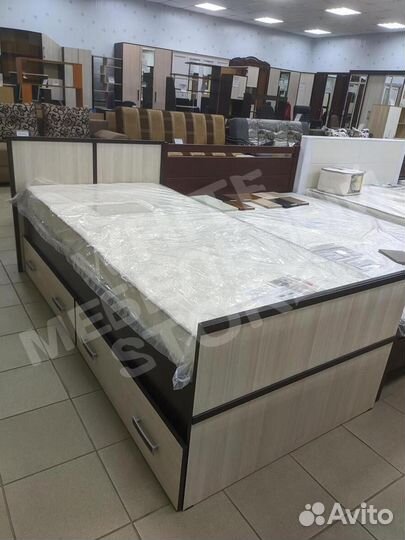 Кровать односпальная