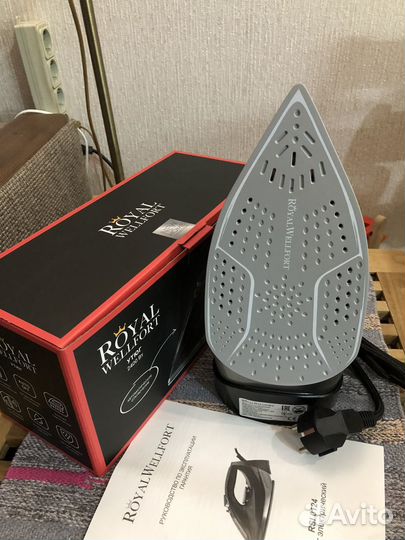 Утюг Royal Wellfort новый 2400вт