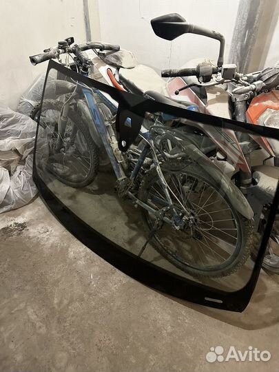 Стекло Audi Q7 2019 с подогревом оригинальное