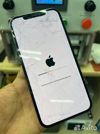 Замена дисплея iPhone / Замена дисплея Айфон