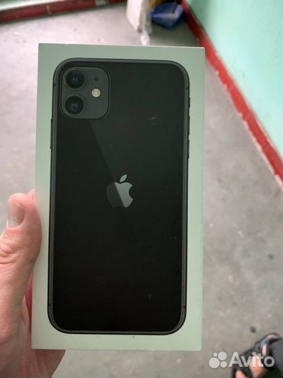iPhone 11, 64 ГБ