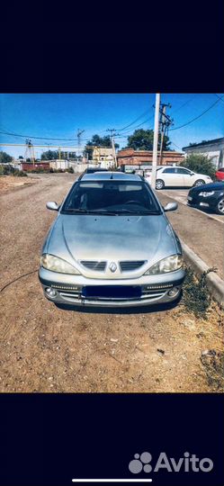 В полном разборе Renault Megane 1