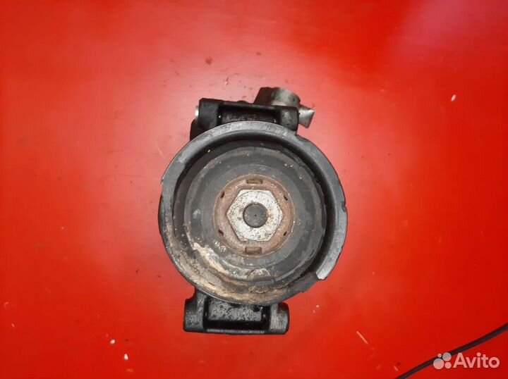 Компрессор кондиционера Audi A4 B8 caga 2.0 2009