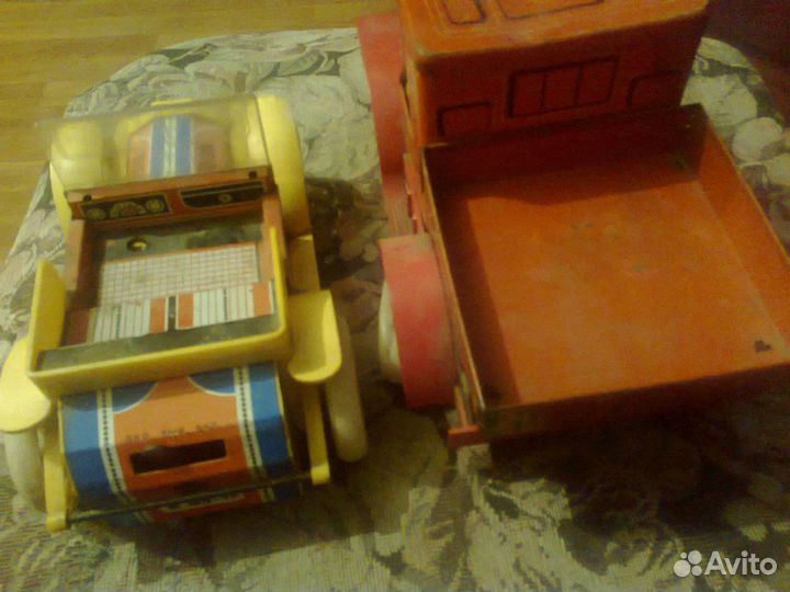 Советские игрушки Грузовик и Фаэтон