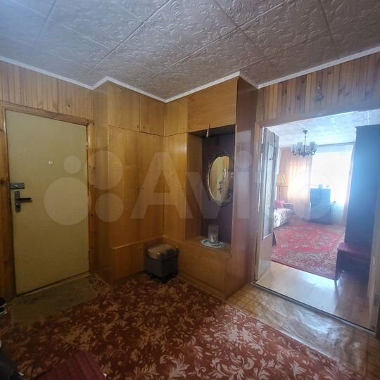 3-к. квартира, 70,3 м², 2/5 эт.