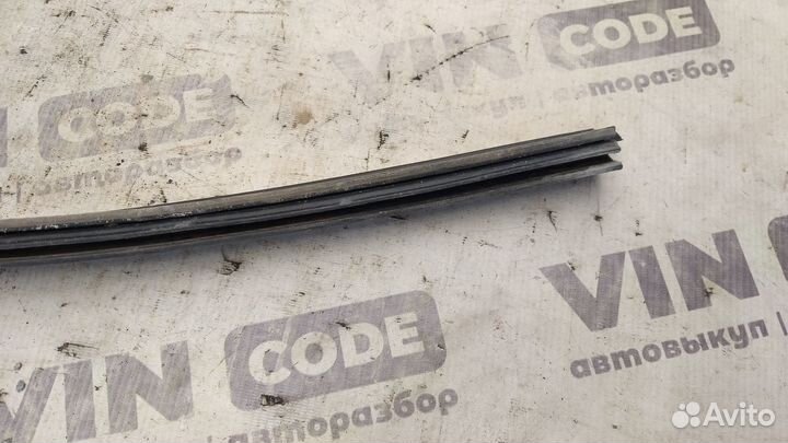 Уплотнитель багажной двери Ford Kuga 1