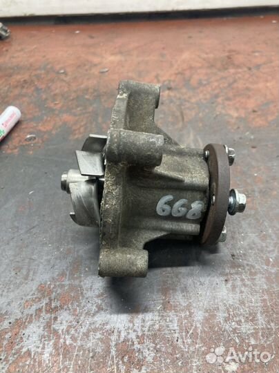 Водяная помпа на Mercedes w168