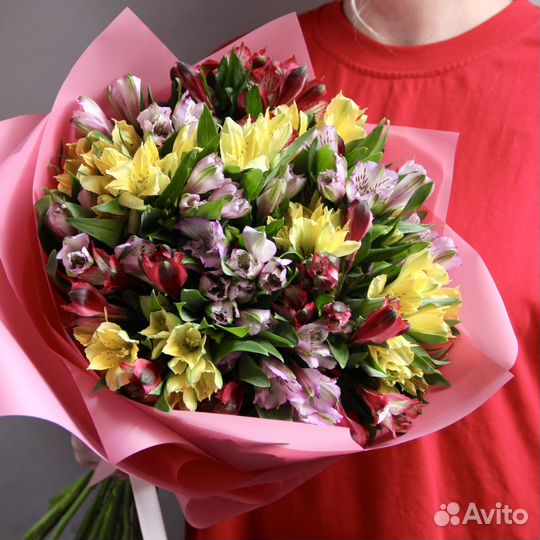 Шикарный букет из альстромерии микс