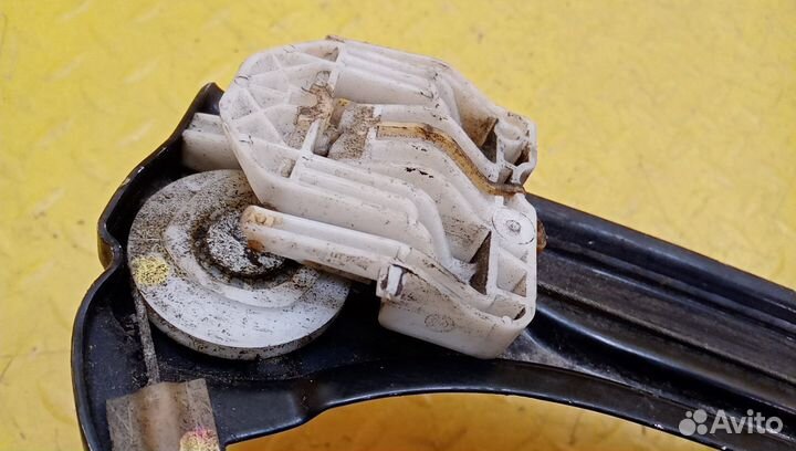 Стеклоподъемник задний правый X6 E71