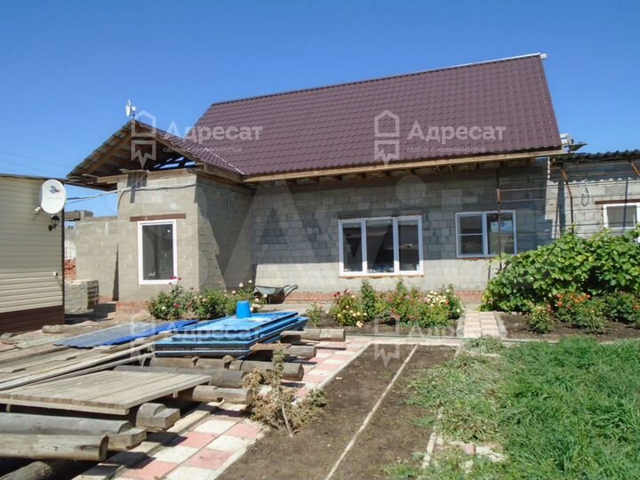 Дом 310,5 м² на участке 10,9 сот.