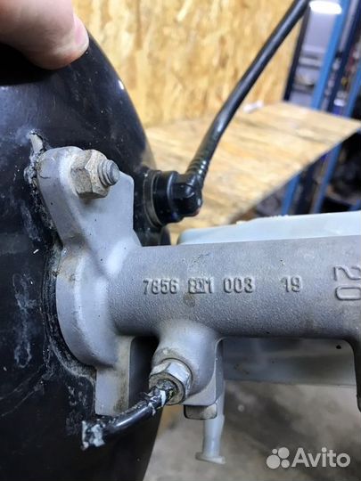 Вакуумный усилитель тормозов Renault Logan 2009