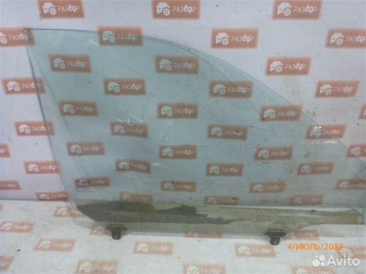 Стекло двери переднее правое Hyundai Elantra XD