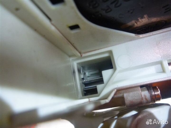 Стеклоподъемник задний левый Land Rover Discovery