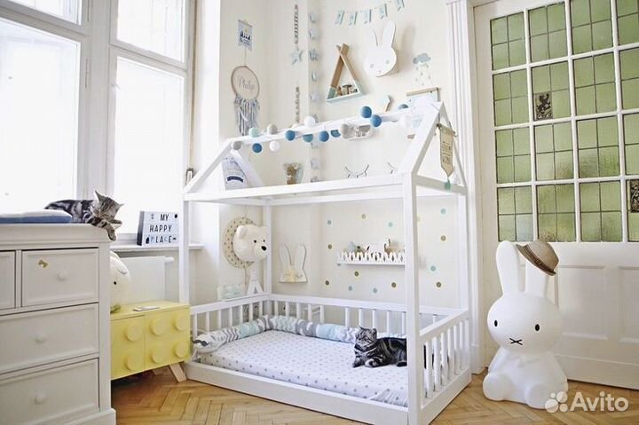 Детская кровать из бука