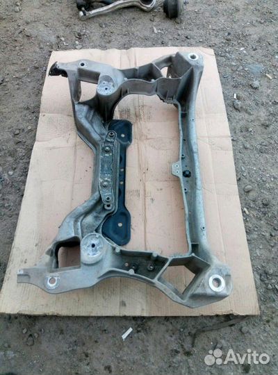 Mercedes Benz W203 Подрамник передний