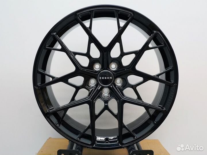 Кованые диски Zeekr R22 001/007/009/X