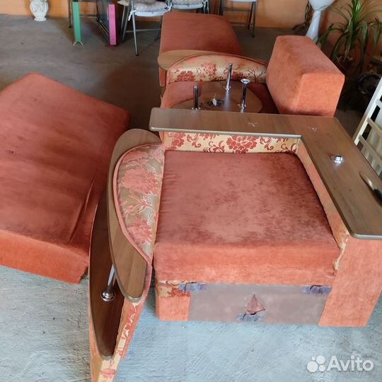 Угловой диван бу