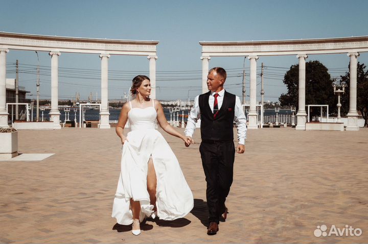 Зеркальная камера Canon EOS 1200D