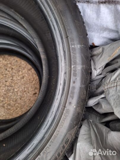 Bridgestone Blizzak Spike-02 235/45 R18