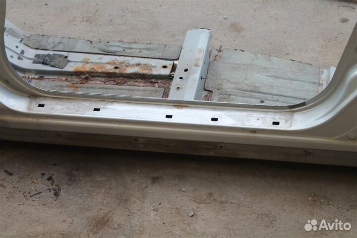 Порог левый Nissan Teana J31 2006-2008