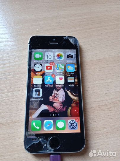 Телефон iPhone 5s