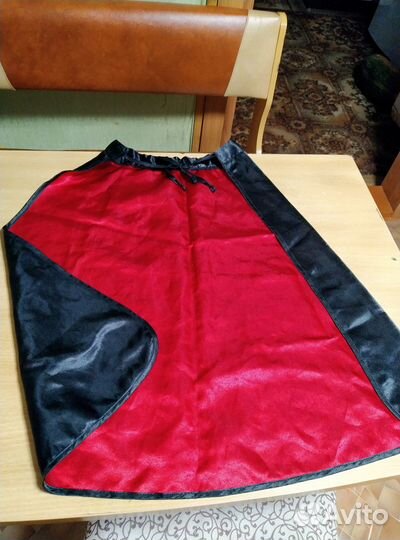 Плащ к карнавальному костюму