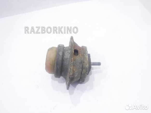 Подушка двигателя