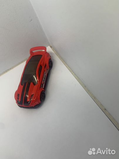 Спорткар Hotwheels