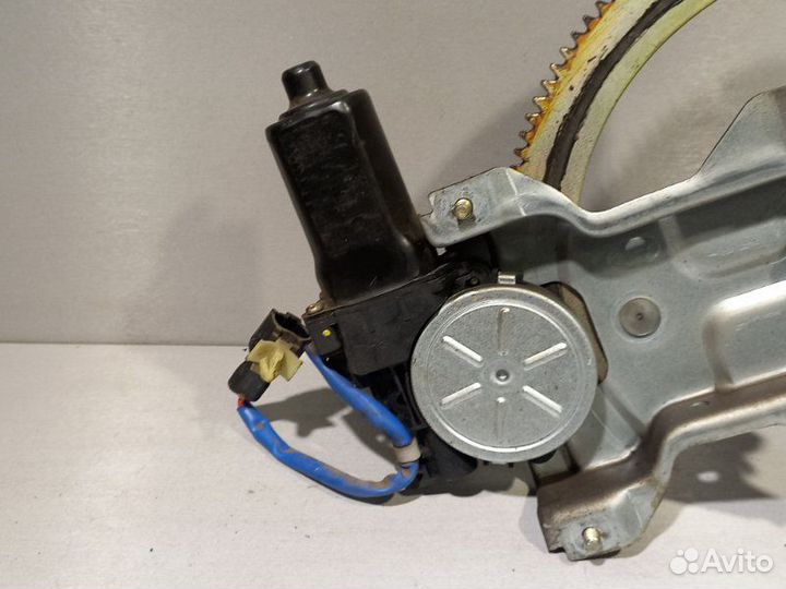 Стеклоподъемник передний правый Kia Sorento D4CB