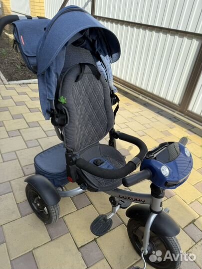 Детский трехколесный велосипед с ручкой Luxury