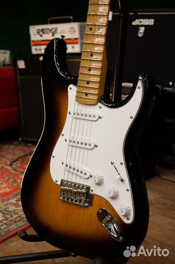 Электрогитара Fender Stratocaster Standard, 2004