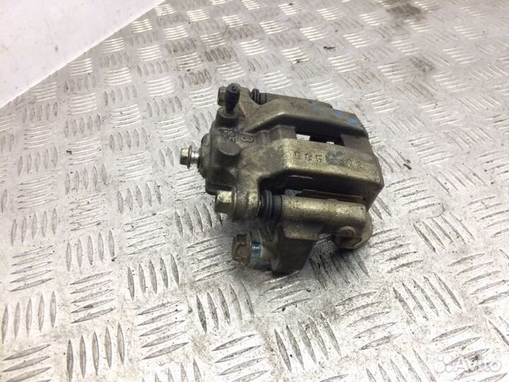 Суппорт тормозной задний правый Nissan X-Trail T32