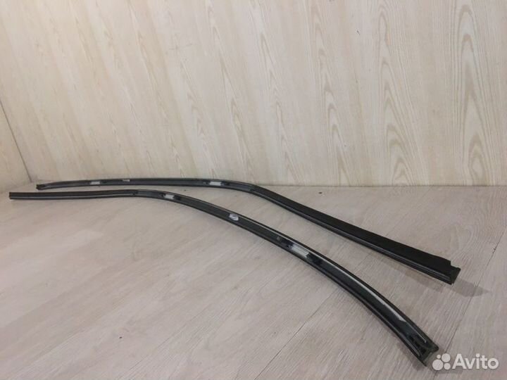 Молдинг крыши Mercedes Benz E300 W211 M272.943