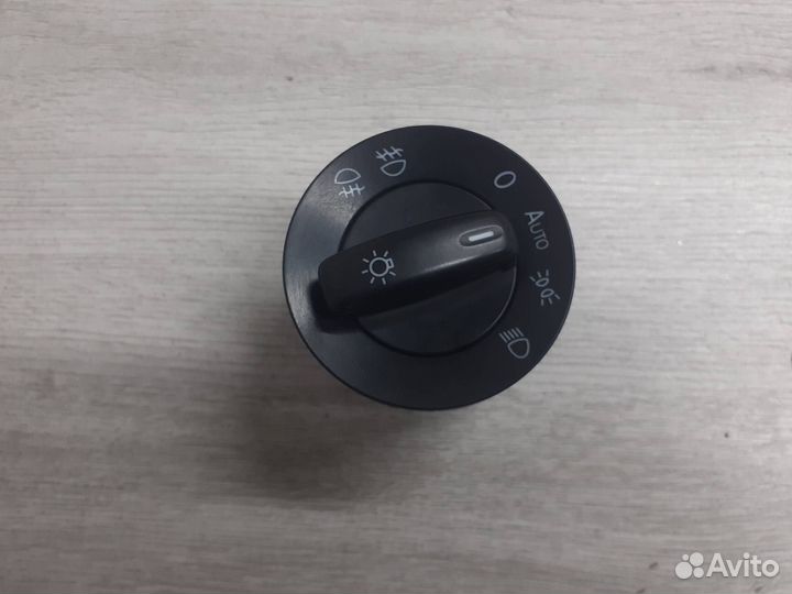 Переключатель света VAG