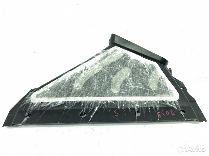 Воздуховод Lexus Ls600H UVF45